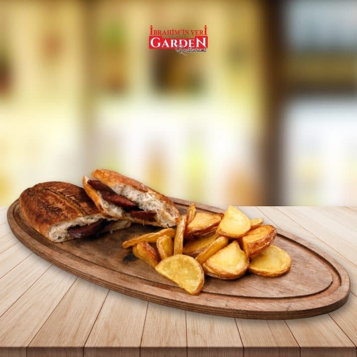 Sucuklu Tost